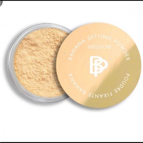 Bellapierre Banana Setting Powder in Medium - Picture 2 of 3